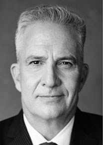 Official portrait of David Fennell