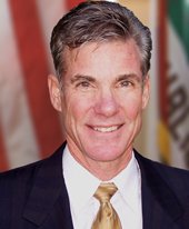 Portrait of Tom Torlakson