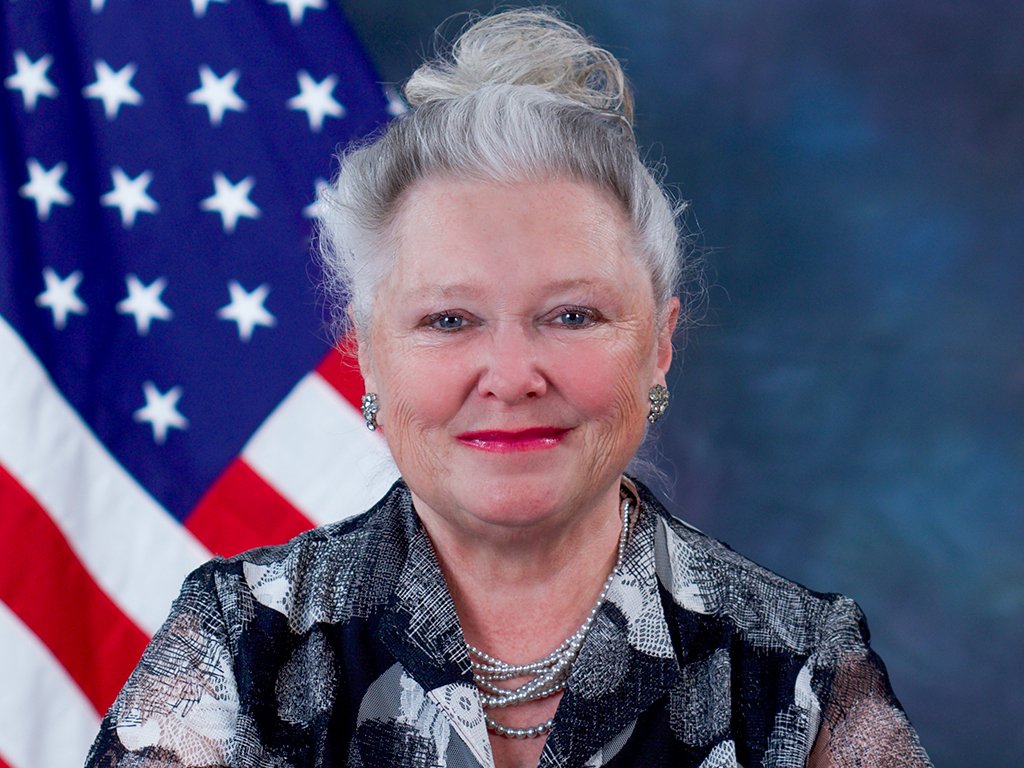 Official portrait of Nancy Ross