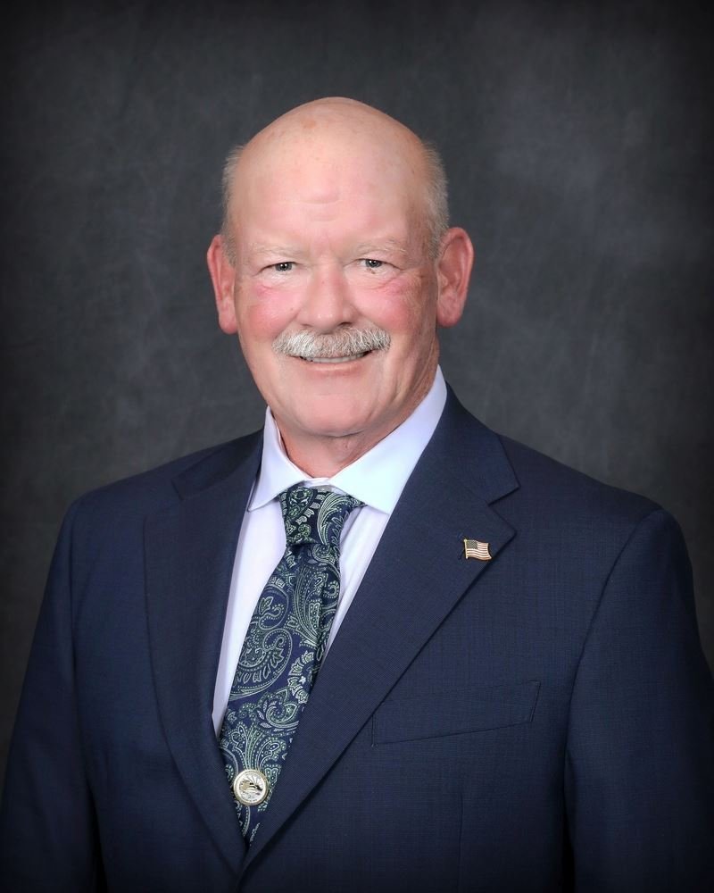 Official portrait of Tom Lodge