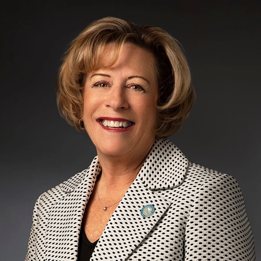 Official portrait of Cindy Warren