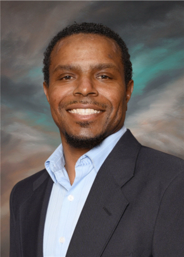 Official portrait of Christopher Clark
