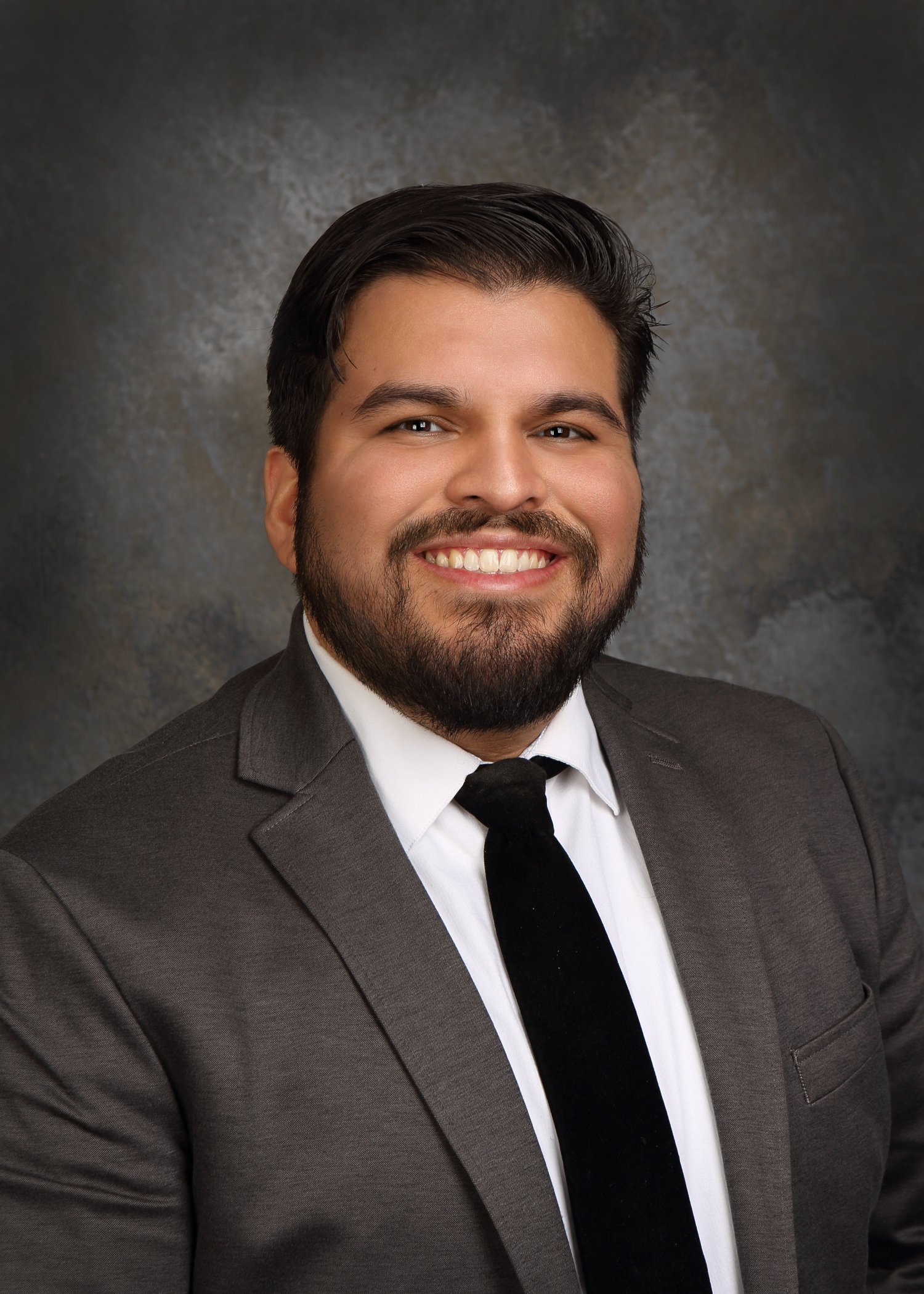 Official portrait of Daniel Aquino