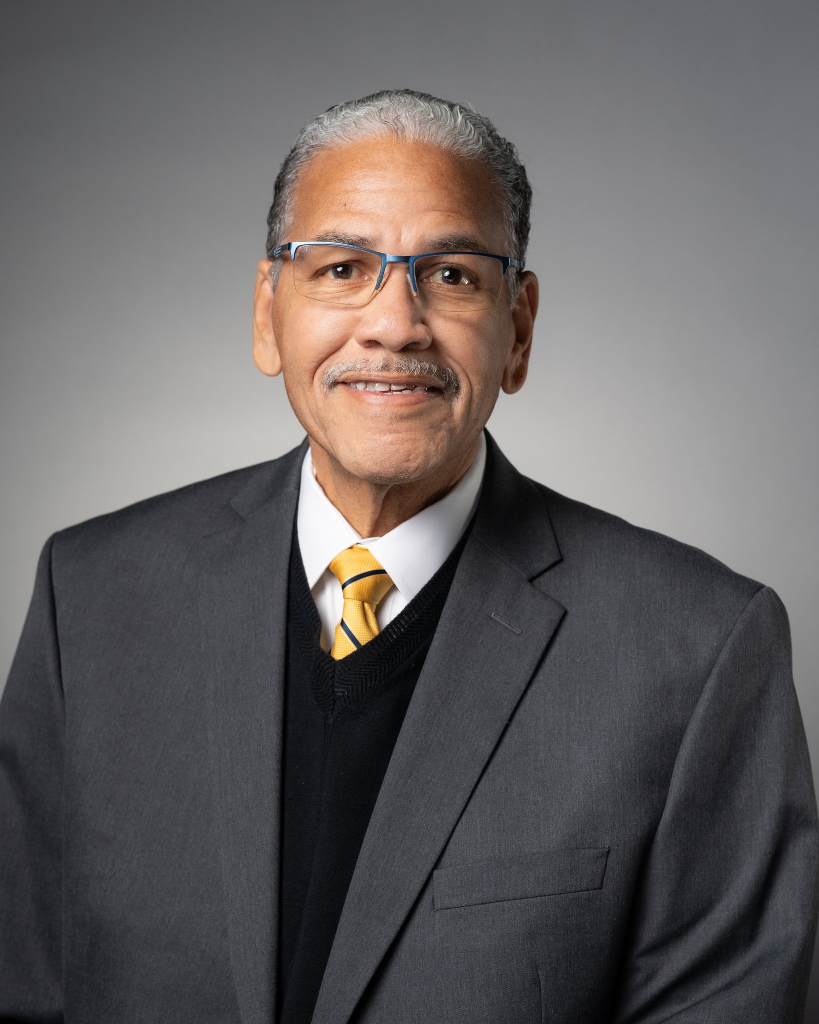 Official portrait of Rhodes Williams