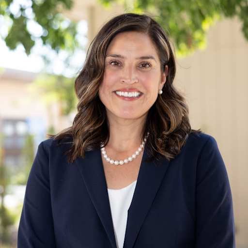 Dr. Sonia Llamas