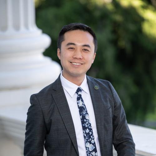 Official portrait of Alex Lee